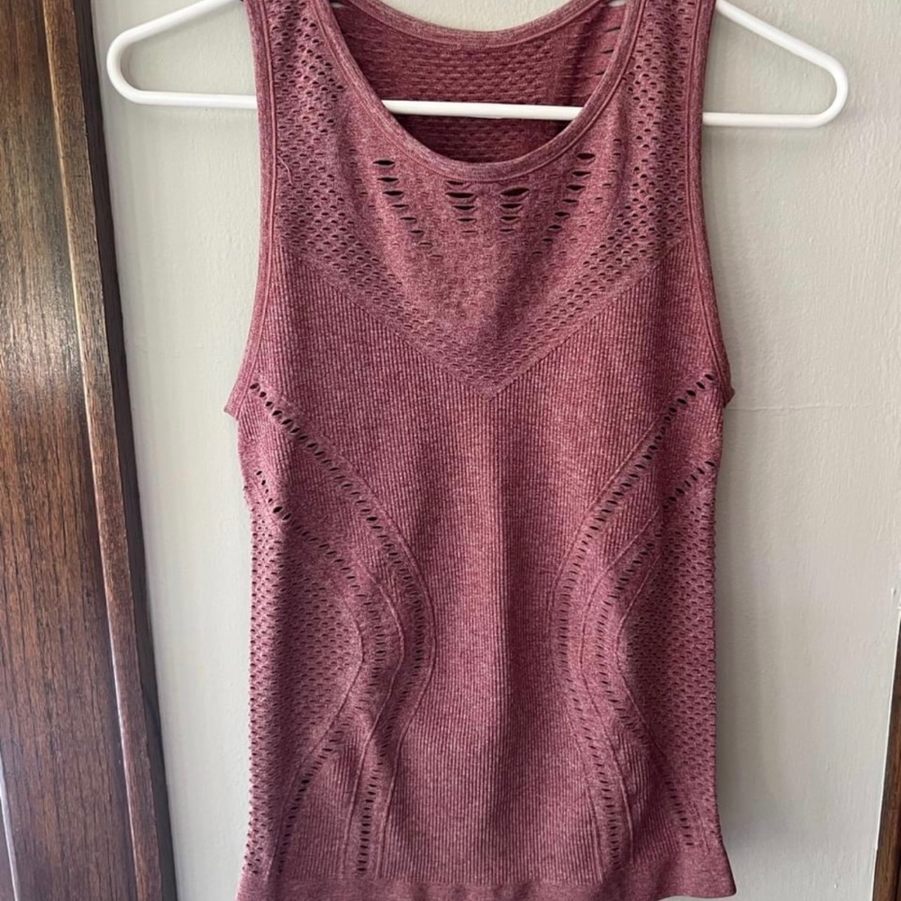 Alo Yoga Cut Out Tank